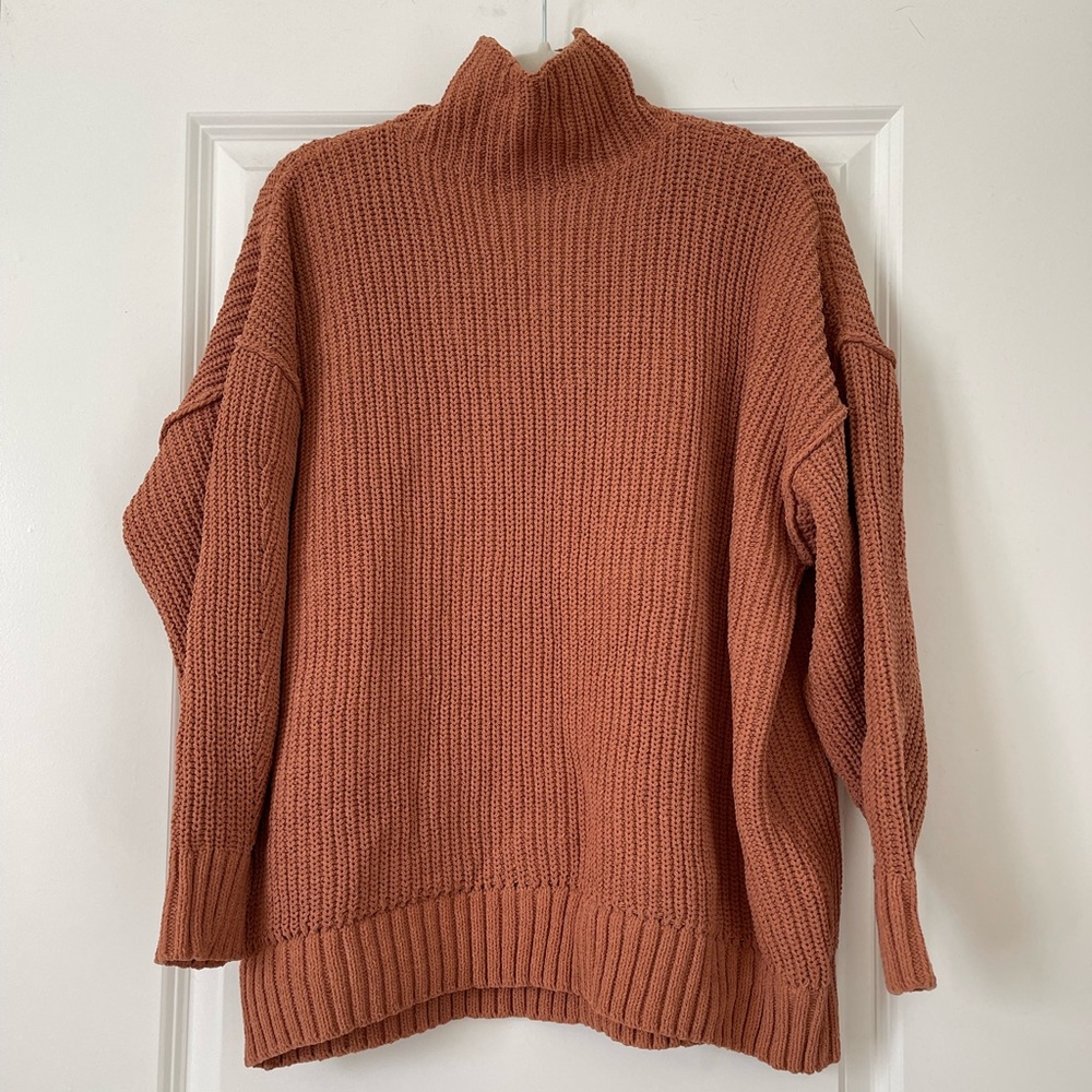 NWT Aerie Chenille Sweater